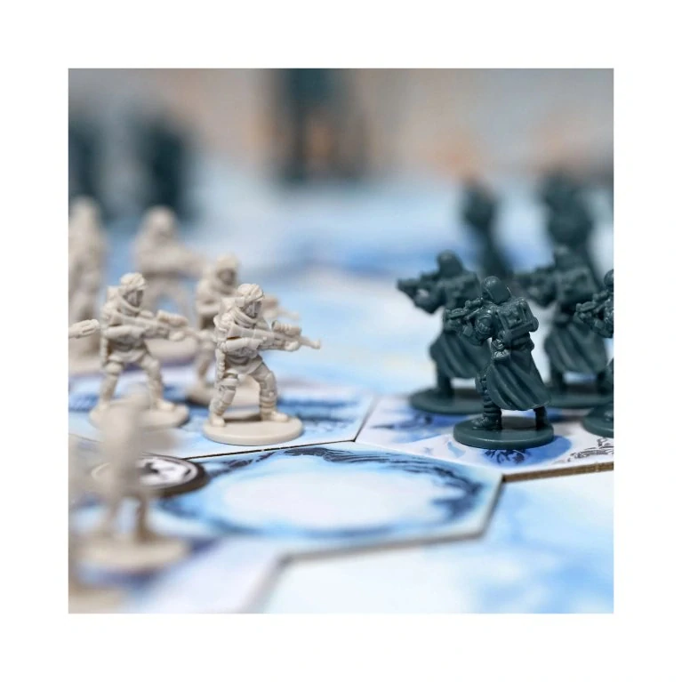 Star Wars: Bitva o Hoth – detail miniatur rebelů a imperiálních jednotek